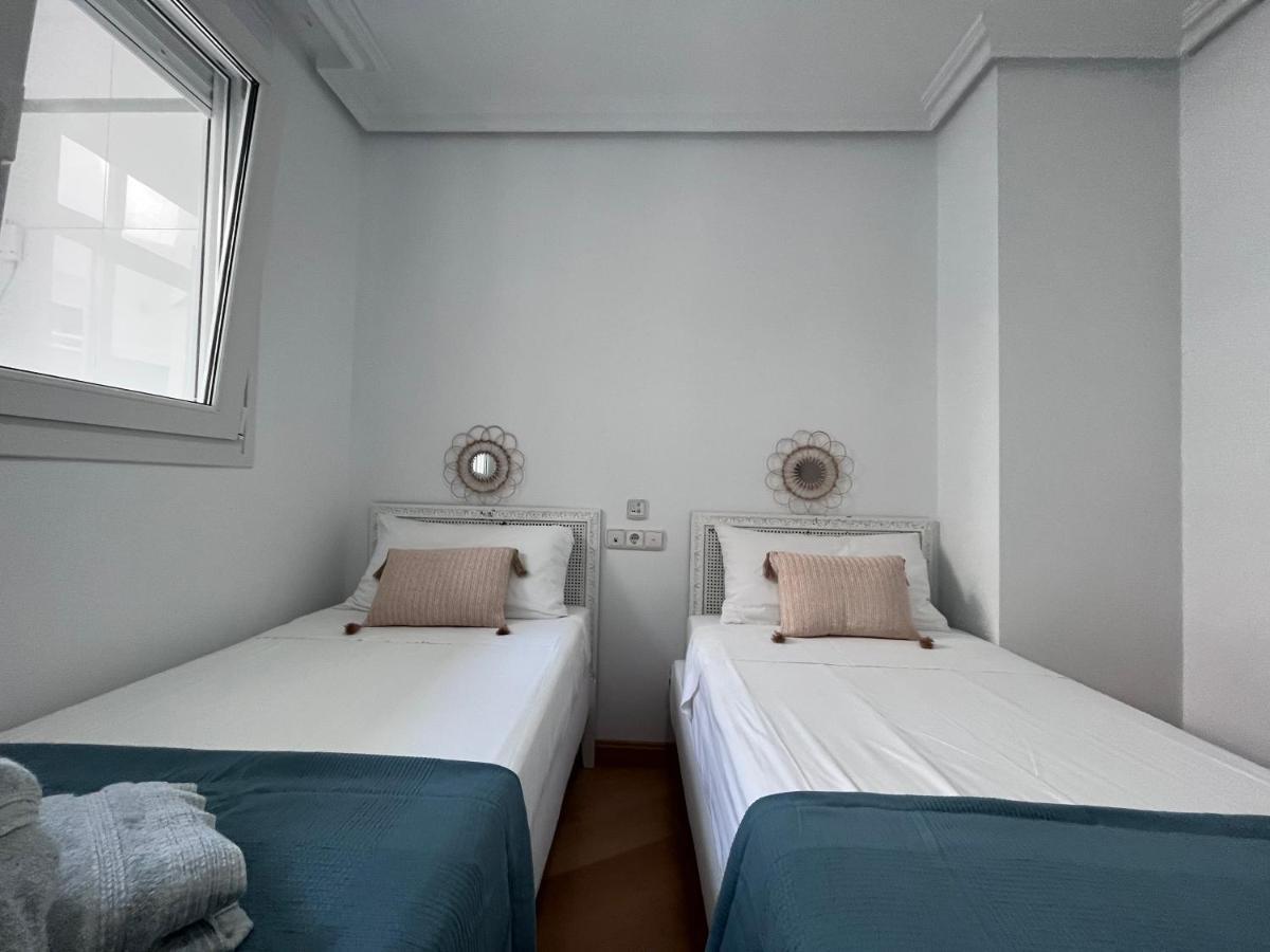Gatu Premium Villa Turquesa Playa Y Parking Cadiz Exterior photo